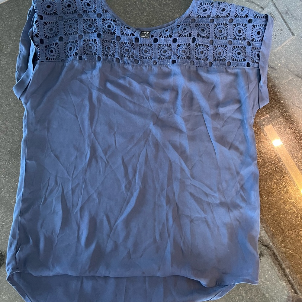 🔴 3/15$ Gently worn blouse